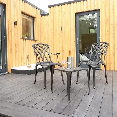 Brow Wood Cabin